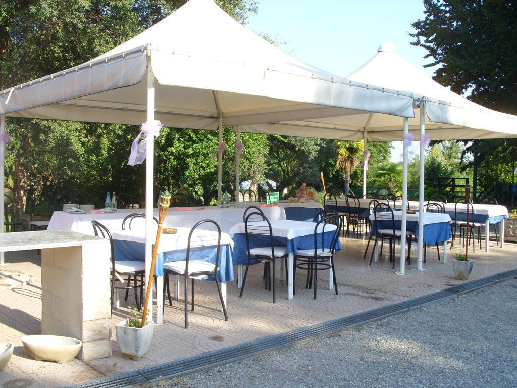 Al Castello Bed And Breakfast Cornate d'Adda Exteriör bild