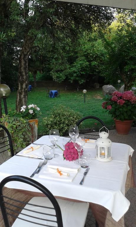 Al Castello Bed And Breakfast Cornate d'Adda Exteriör bild